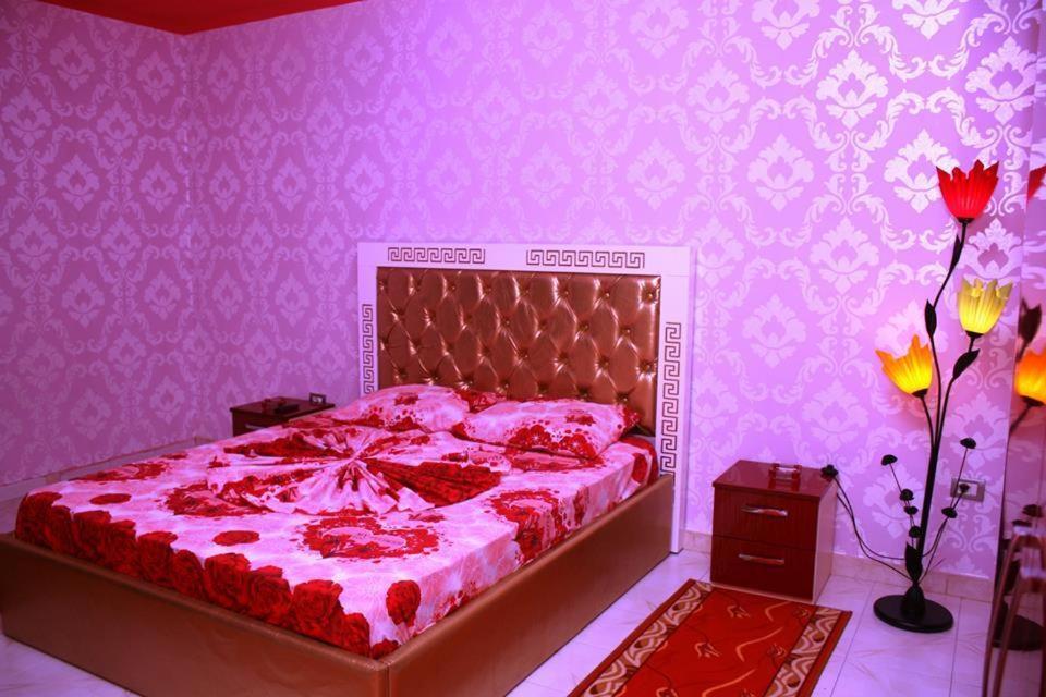 Hotel Buza New Shtoj Eksteriør bilde